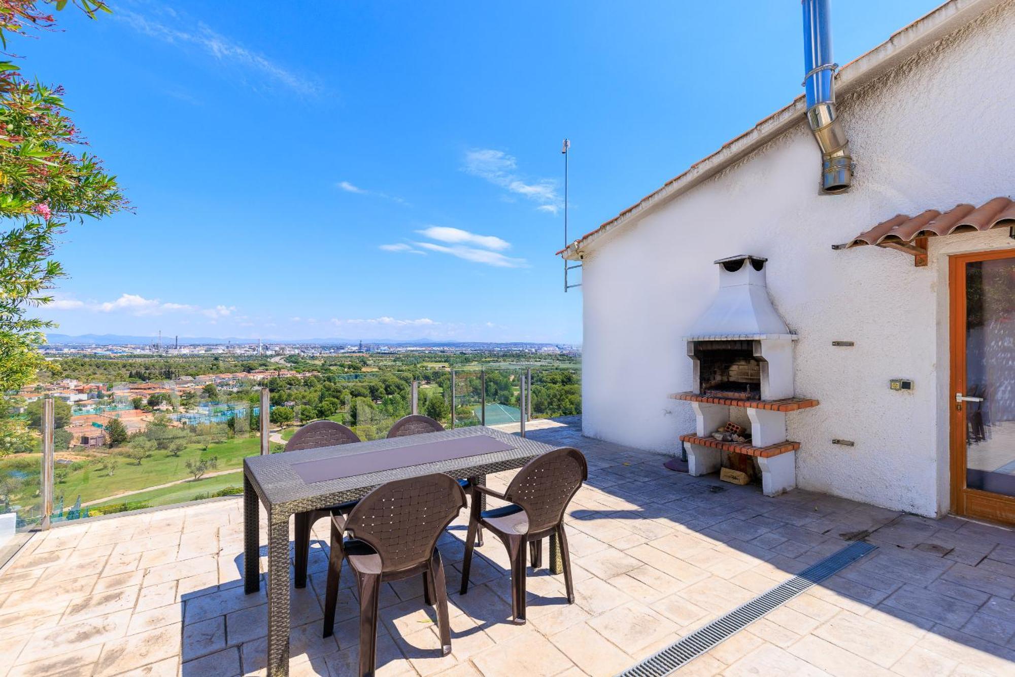 Panoramic Only Families Villa *